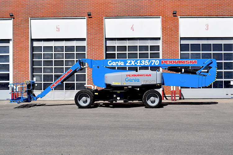 Genieページ genie_zx_135_1.750x500.jpg